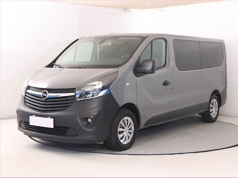 Opel Vivaro (2019) 1.6 BiCDTI, Bus, 9Míst - fotka 2 z 19