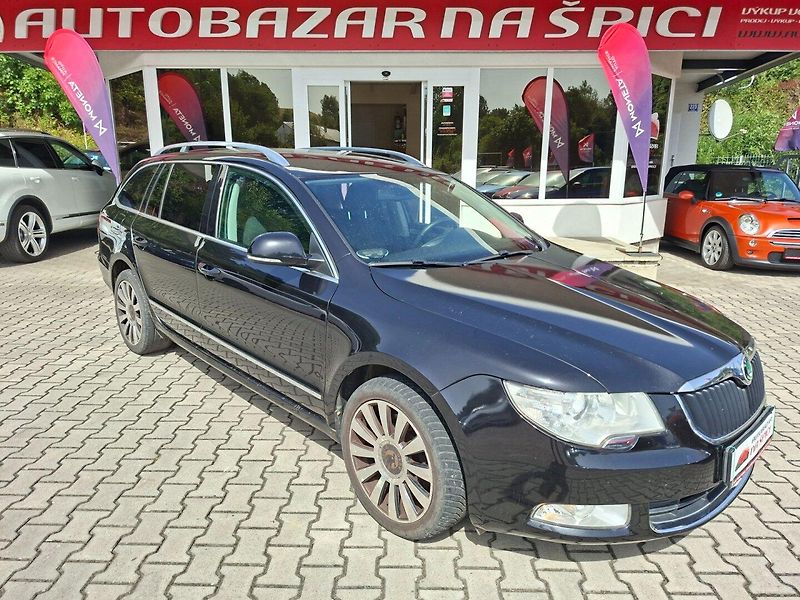 Škoda Superb (2010) 2.0TDI 103kW 6MN -TAŽ.ZAŘÍZENÍ - fotka 2 z 30