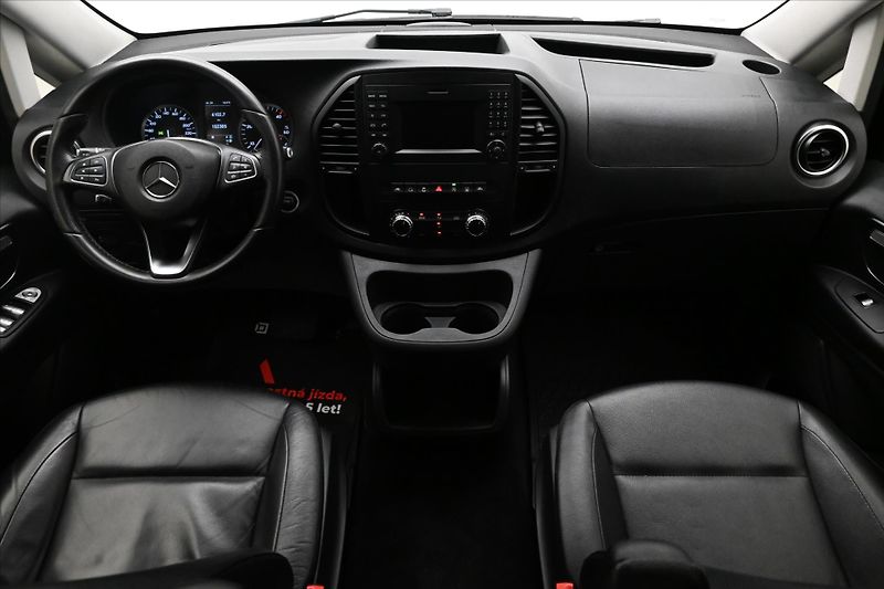Mercedes-Benz Vito 2,1 116 CDi 120 kW AT7 8míst 4 - fotka 14 z 28