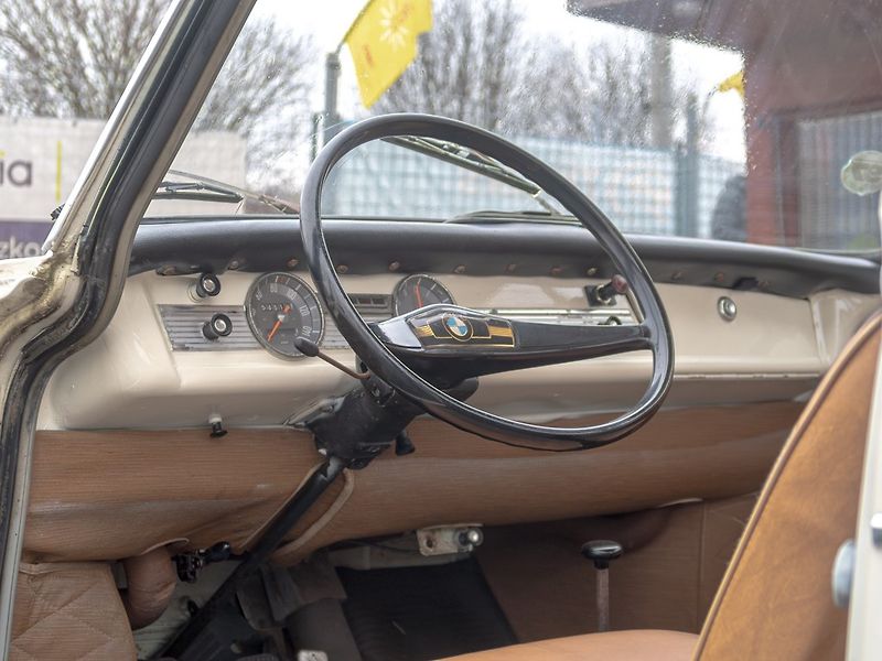 BMW Ostatní (1965) 700 LUXUS - rok 1965 - fotka 12 z 27