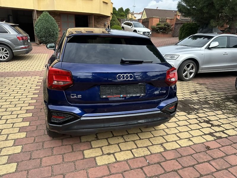Audi Q2 35TFSi, S-Tronic, kamera - fotka 6 z 16
