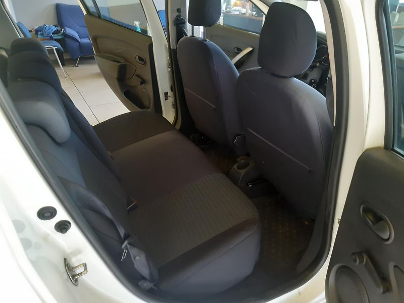 Dacia Sandero 1.2 i KLIMA  - fotka 15 z 19