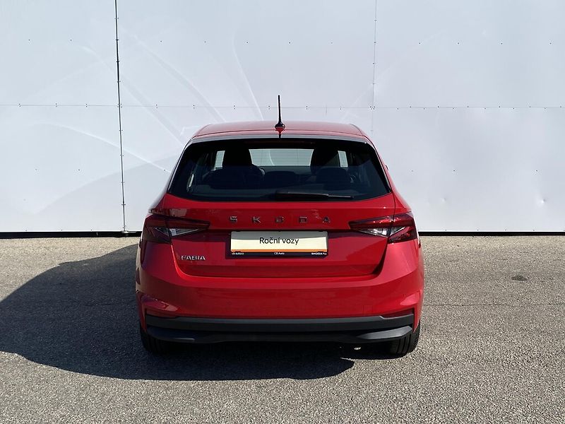 Škoda Fabia 1,0 TSI 70 kW Selection - fotka 6 z 26