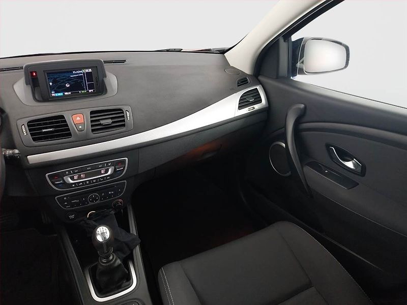 Renault Mégane (2012) 1.9 dCi, nová STK - fotka 8 z 19