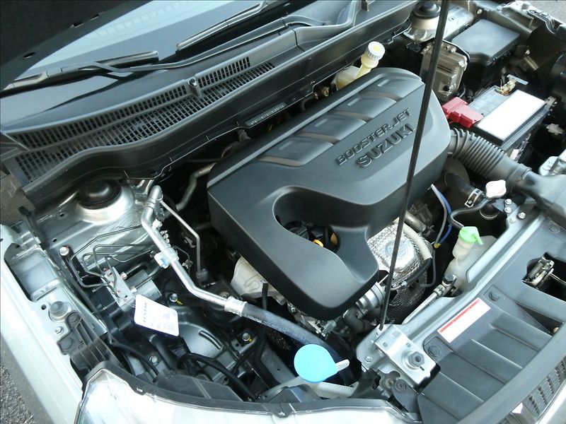 Suzuki Vitara 1,4 BJet 103kW 1.maj,4x4,závěs - fotka 40 z 49
