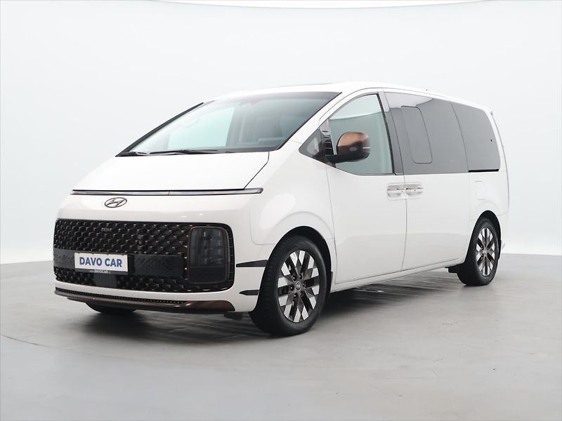 Hyundai Staria 2,2 CRDi 130kW Luxury 4x4 AUT - fotka 3 z 37