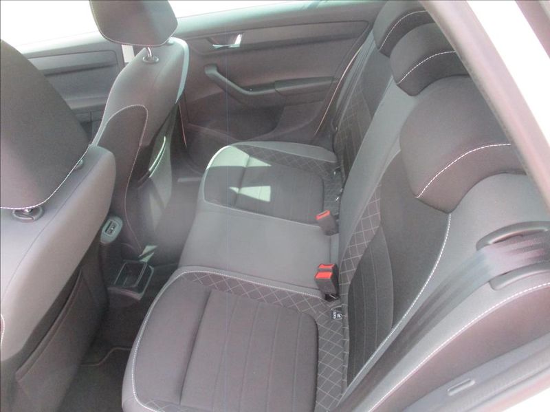 Škoda Fabia 1,0 TSI, klima,servis,DPH,CZ, - fotka 11 z 30
