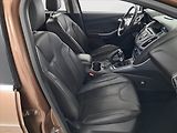 Ford Focus (2013) 1.0 EcoBoost, Tempomat - náhled 9