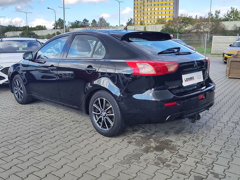 Mitsubishi Lancer 1.6 Mivec/86kW ČR 1.Majitel - fotka 7 z 27