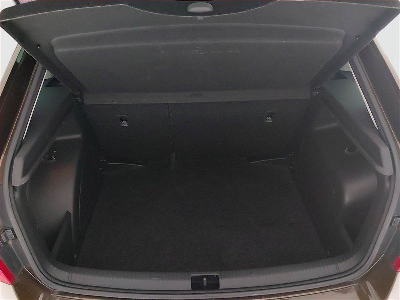 Škoda Rapid (2016) Spaceback 1.2 TSI, Automat - fotka 14 z 16