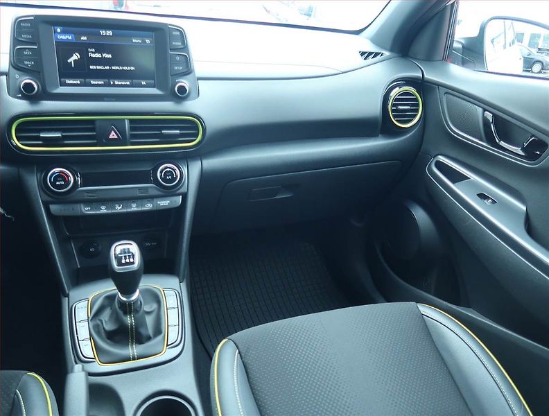 Hyundai Kona (2019) 1.0 T-GDI, Serv.kniha, Kůže - fotka 8 z 17