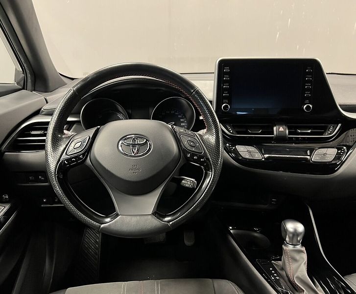 Toyota C-HR 2,0 HYBRID AT GR SPORT - fotka 5 z 17