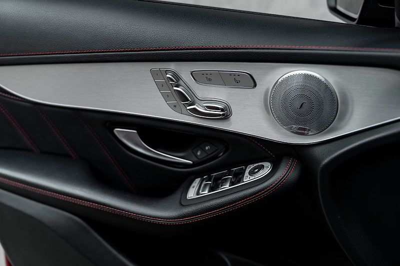 Mercedes-Benz GLC - fotka 19 z 23