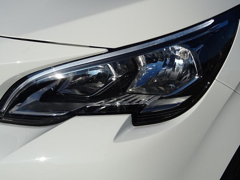 Peugeot 3008 (2017) ACTIVE 1.6 BlueHDi 120k MAN6 - fotka 4 z 47