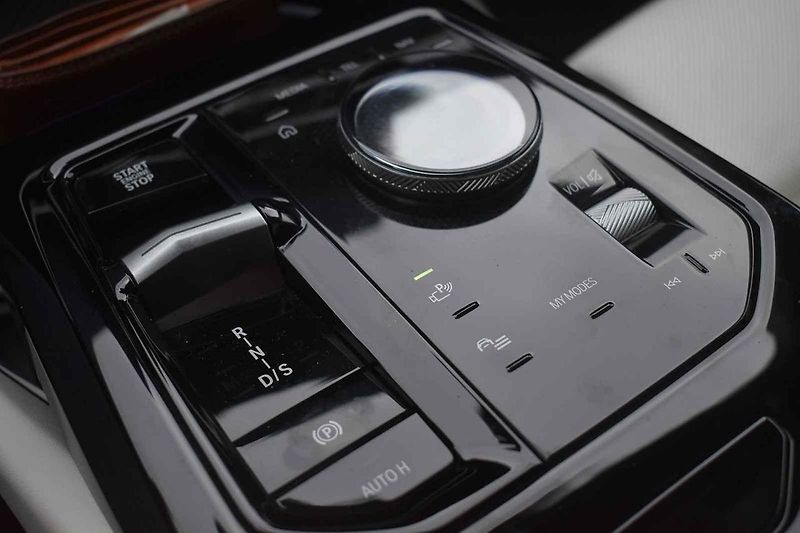 Nové BMW 5 je určeno ke klidnějšímu cestování
