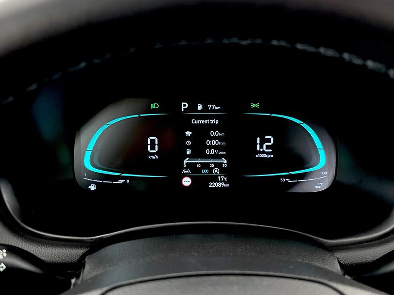 Hyundai i30 Smart DCT - fotka 11 z 26