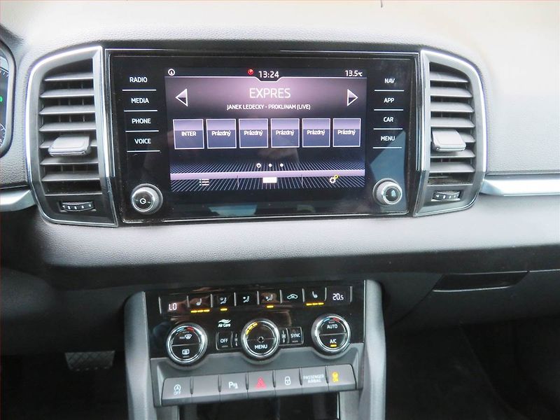 Škoda Karoq (2018) 2.0 TDI, 4X4, Automat - fotka 12 z 18