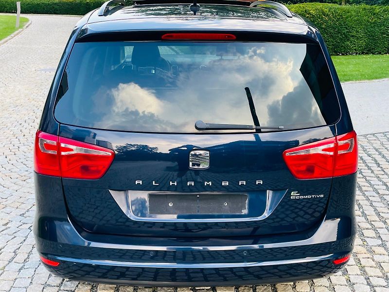 Seat Alhambra 2.0TDI MANUÁL SERVISKA TAŽNÉ - fotka 13 z 51