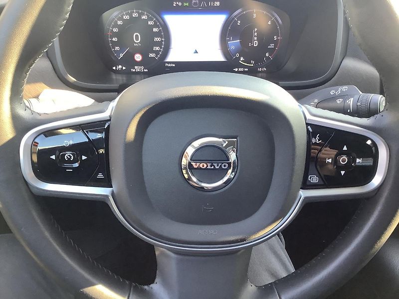 Volvo V90 (2018) CrossCountry 4x4  - fotka 20 z 40