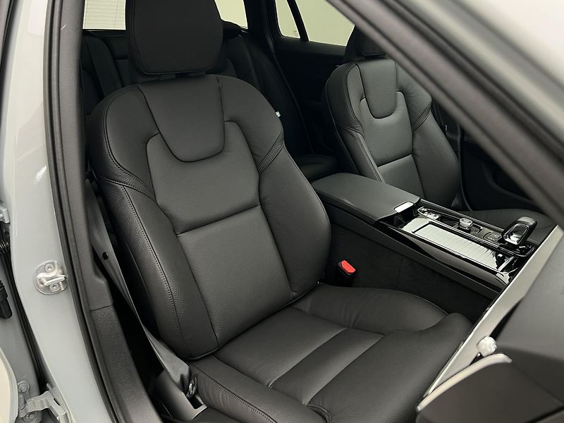 Volvo V60 (2026) T8 BRIGHT PLUS AUT - fotka 25 z 45