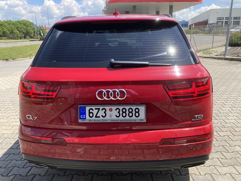 Audi Q7 (2018) 3.0 TDI quat, CZ, 1 maj, 7míst - fotka 4 z 36