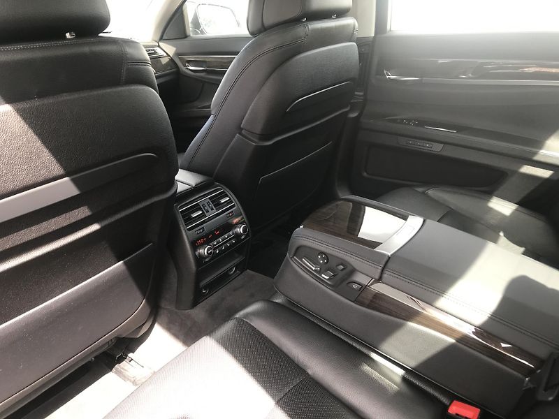 BMW Řada 7 740d X-Drive,Facelift,Hud,ČR.. - fotka 10 z 16