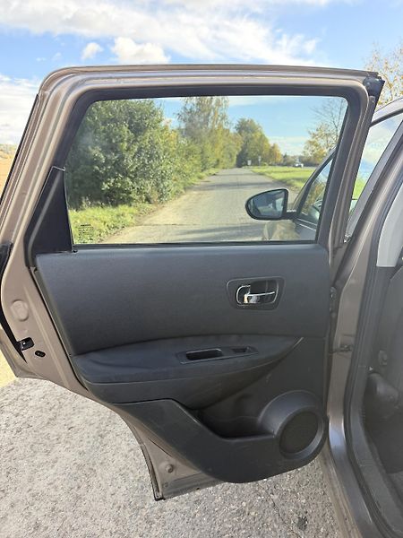 Nissan Qashqai (2008) - fotka 18 z 28