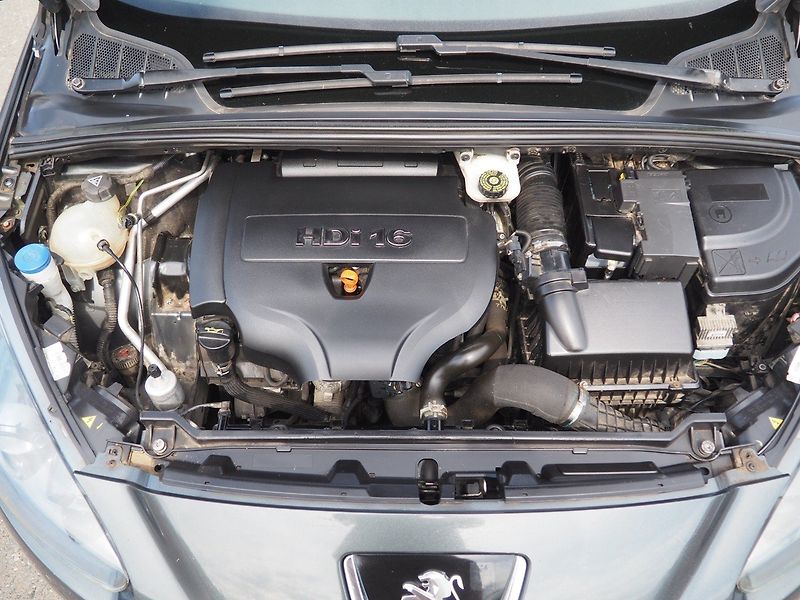 Peugeot 308 (2013) 2.0 HDI, SW BusinessLine, AT - fotka 33 z 33
