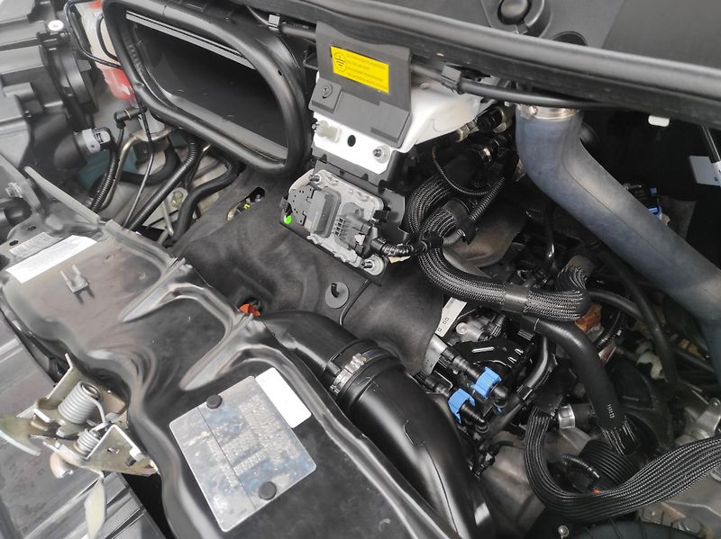 Peugeot Boxer 2,2BHDi L2H1, 7 míst, Vestavba - fotka 11 z 14