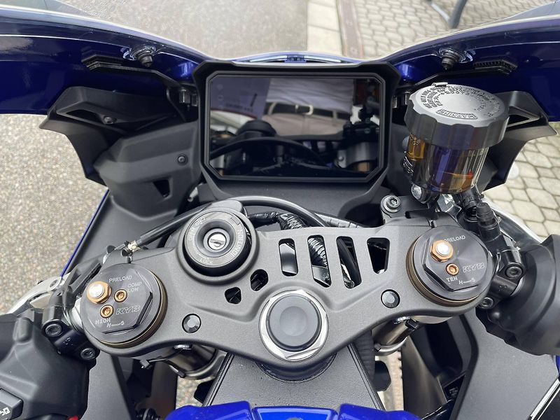 Yamaha (2026) YZF-R9 EU5+ - fotka 11 z 13