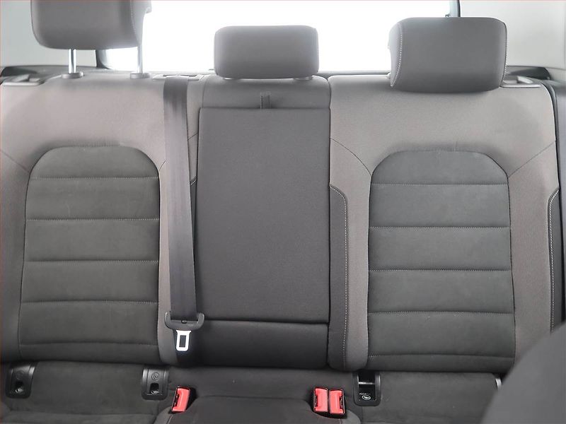Volkswagen Golf (2019) Highline 1.0 TSI, Tempomat - fotka 10 z 18