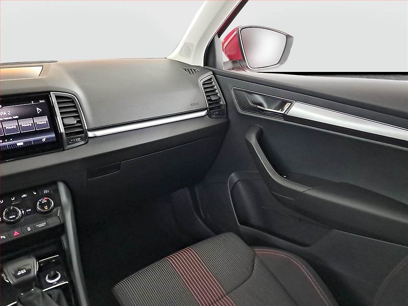 Škoda Karoq (2018) Style Plus 1.0 TSI, Automat - fotka 8 z 26