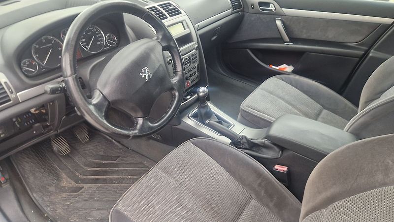 Peugeot 407 1,6 HDi - fotka 6 z 10