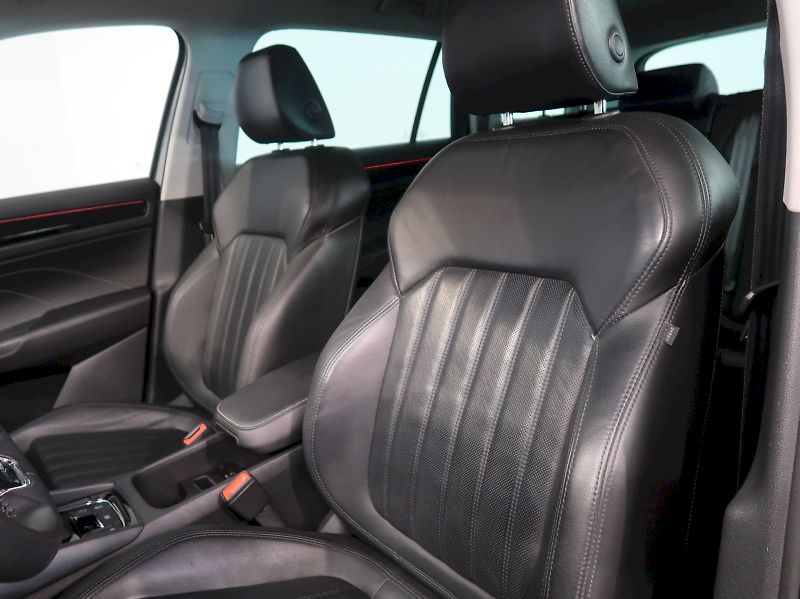 Škoda Kodiaq (2023) LAURIN&KLEMENT 2.0TSI 140KW 4x - fotka 16 z 45
