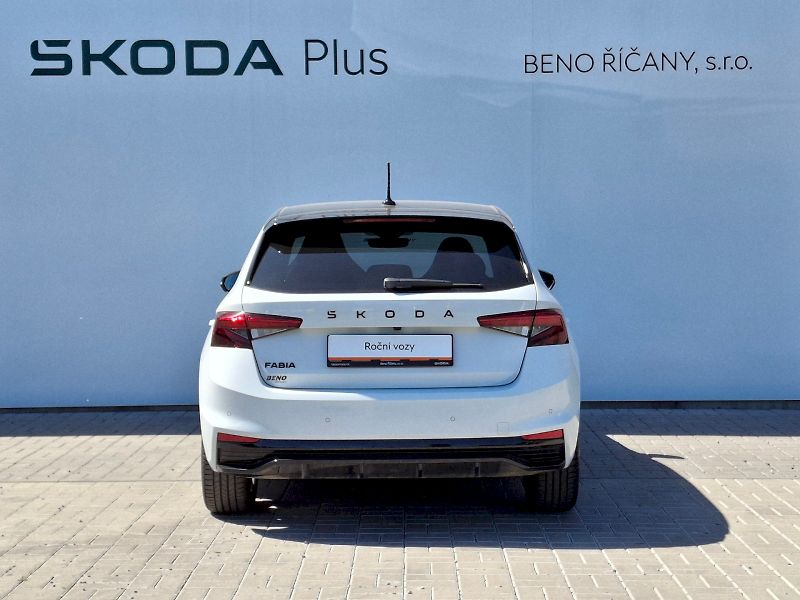 Škoda Fabia (2025) Monte Carlo DSG 1,0TSi 85kW - fotka 12 z 35