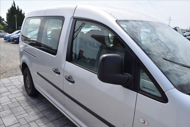 Volkswagen Caddy 1,9 TDI 77KW BEZ DPF A KOROZE - fotka 9 z 41