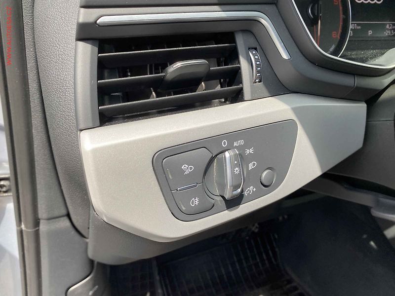 Audi A4 (2022) 2.0 TDi, AT, LED, +ALU - fotka 15 z 19