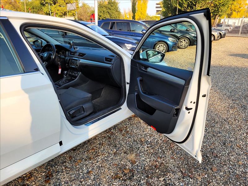Škoda Superb 2,0 TDI,140kw,DSG,Panorama - fotka 10 z 50