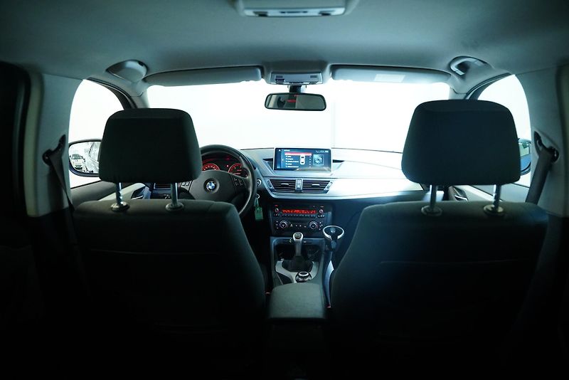 BMW X1 - fotka 27 z 29