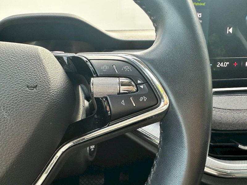 Škoda Enyaq (2022) iV 80 / 150 kW / 82 kWh Loft - fotka 11 z 24