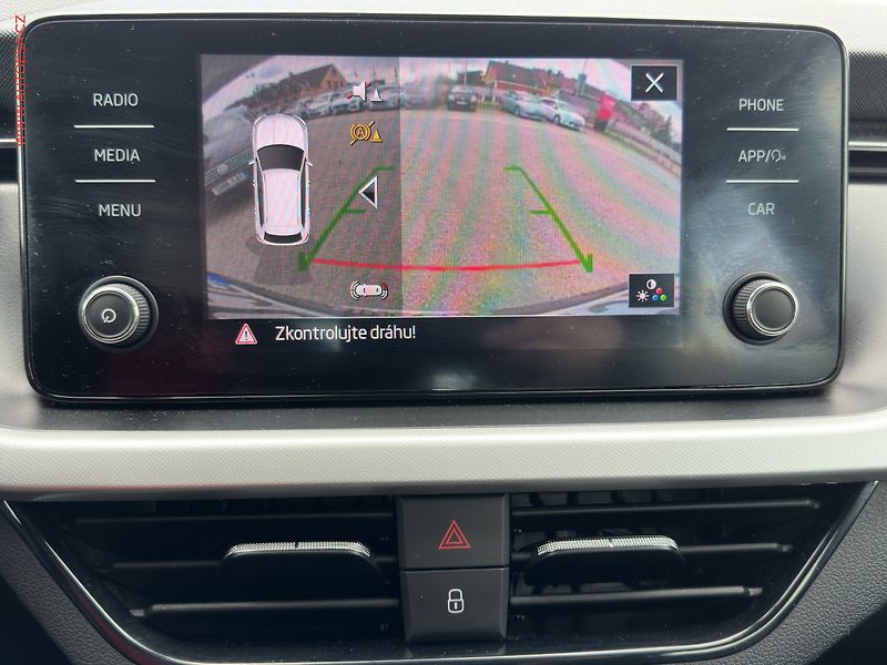 Škoda Kamiq (2021) 1.5 TSi, 2.maj,ČR, Style - fotka 14 z 20