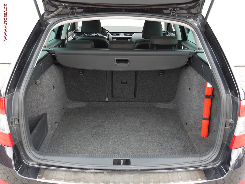 Škoda Octavia (2016) 1.4 TSi, Ambition, autoAC - fotka 7 z 18