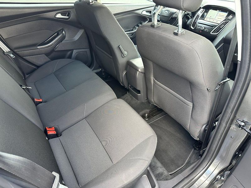 Ford Focus (2017) 1.0EcoBoost 92kw - fotka 12 z 25