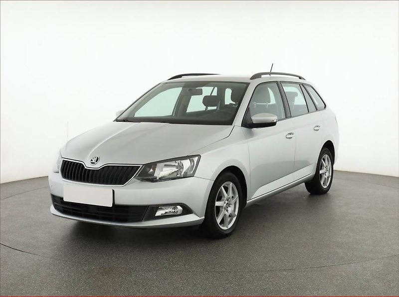 Škoda Fabia (2017) Ambition 1.4 TDI, Tempomat - fotka 2 z 18