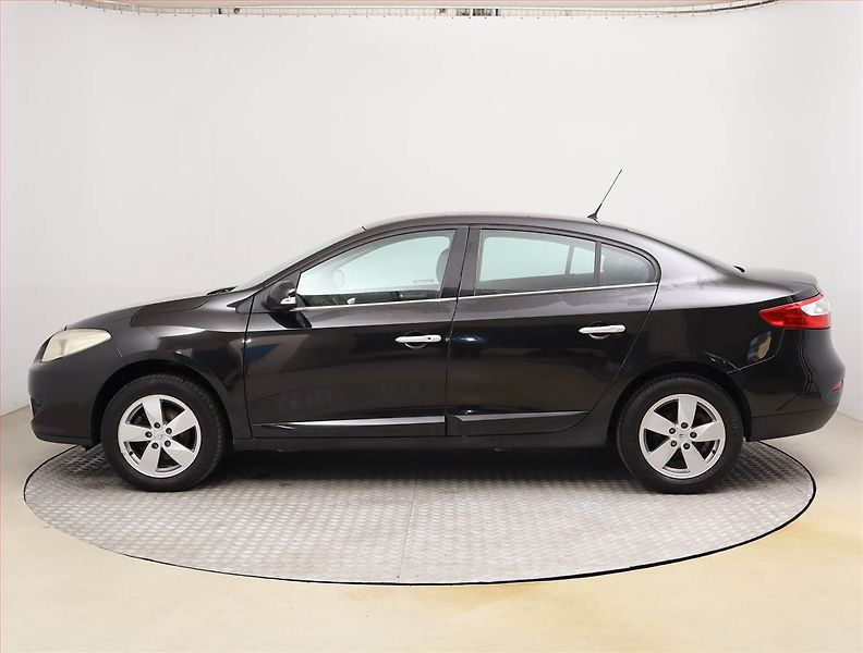Renault Fluence (2011) 1.6 16V, nová STK, rezervace - fotka 3 z 18