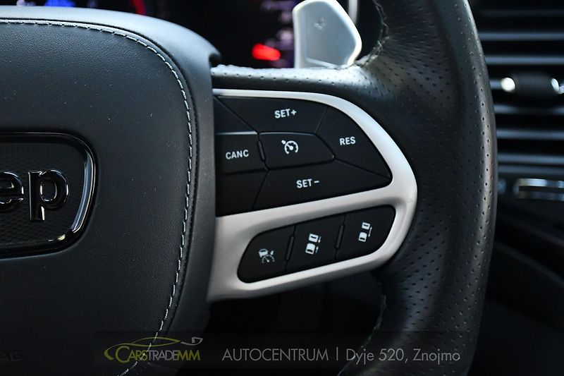 Jeep Grand Cherokee 6.2 V8 TRACKHAWK ČR 1M - fotka 27 z 49