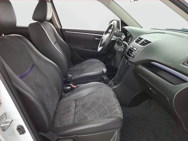 Suzuki Swift (2015) 1.2, Serv.kniha, Tempomat - fotka 9 z 17