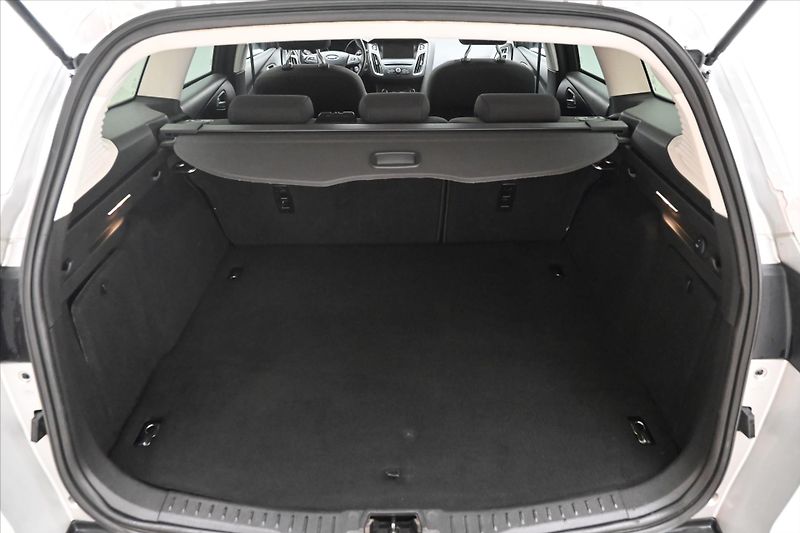 Ford Focus 1,5 TDCi 88 kW - fotka 10 z 28