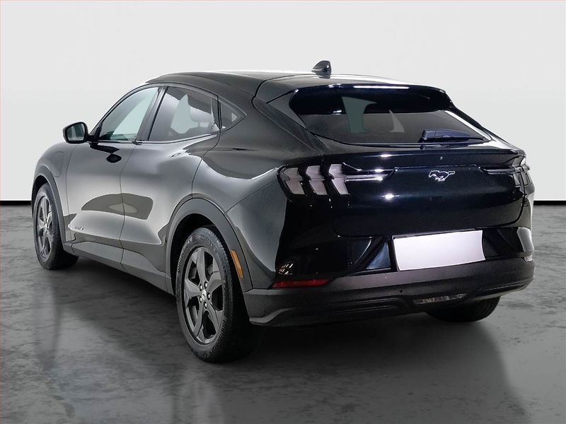 Ford Mustang Mach-E (2022) Extended Range RWD - fotka 4 z 16