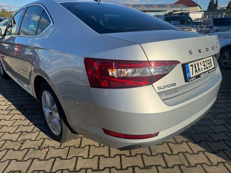 Škoda Superb (2019) DSG 2,0 TDI 140 KW STYLE+ SŠA - fotka 13 z 49